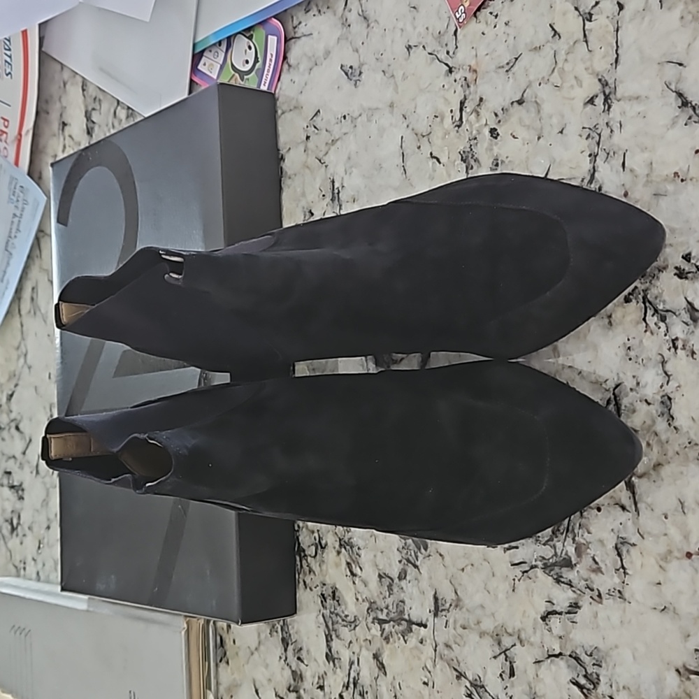 Naturalizer booties SZ 7